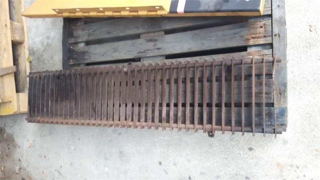 CAT 988H Шасі