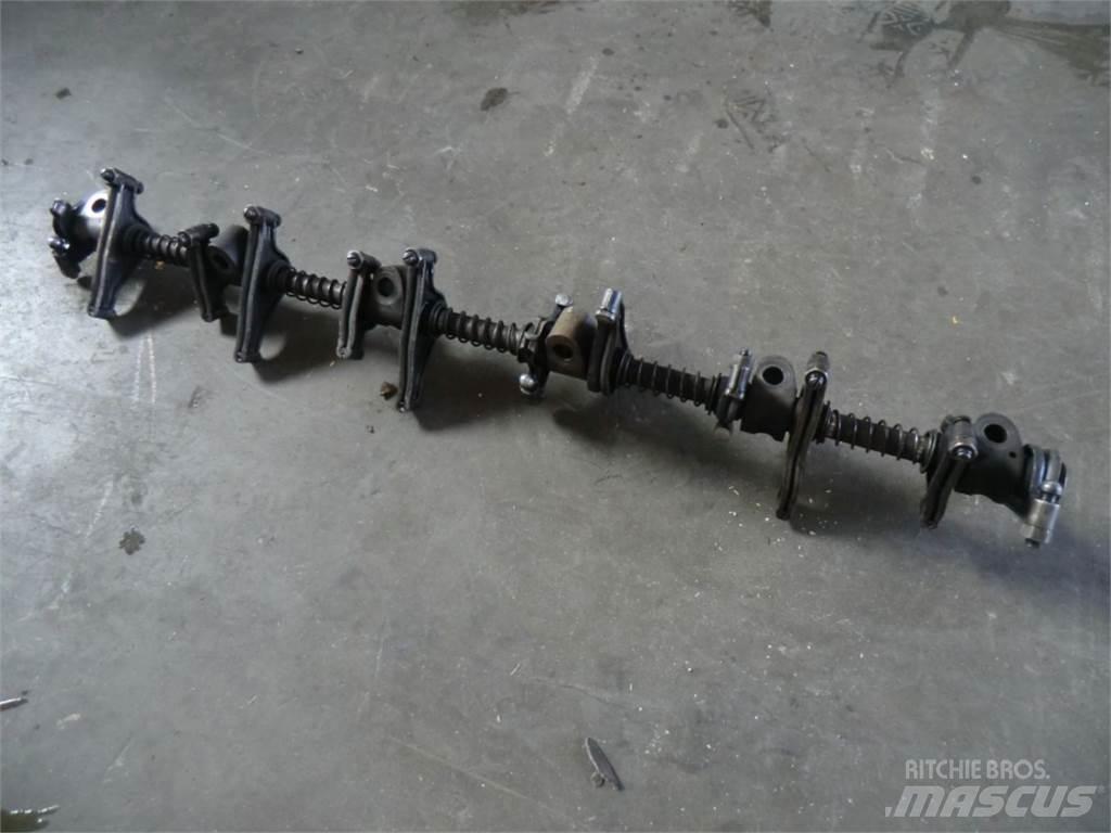 CAT D333 Двигуни