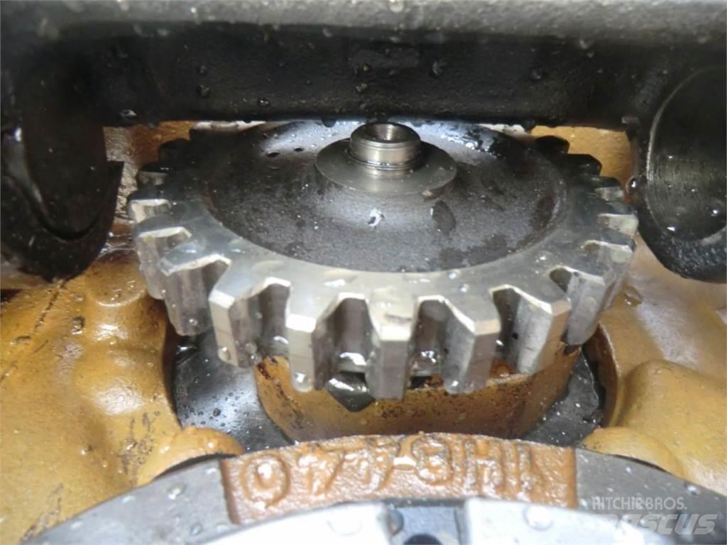 CAT D333 Двигуни