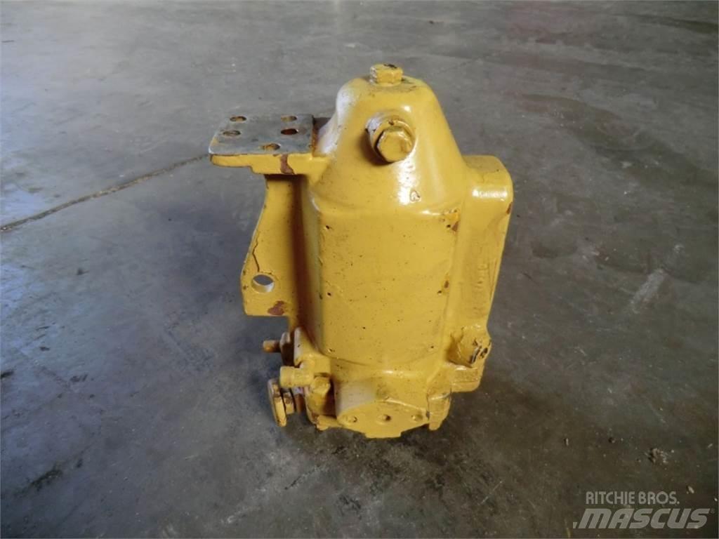 CAT D333 Двигуни
