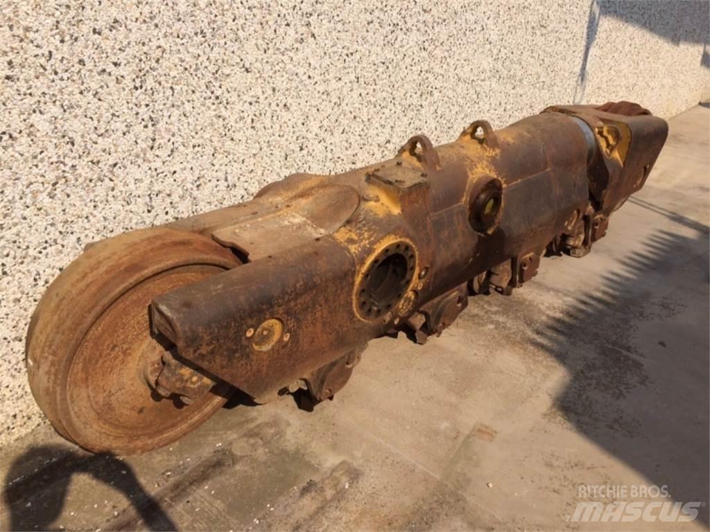 CAT  D8L Гусениці