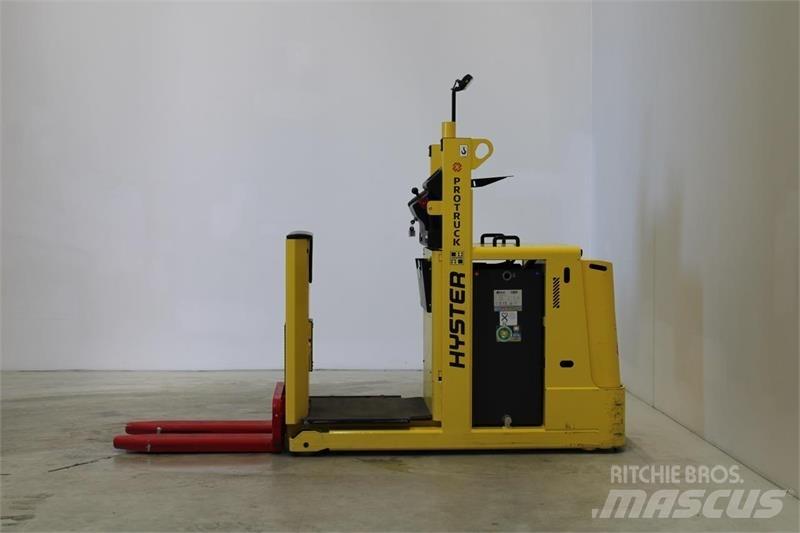 Hyster K1.0L Підбирачі замовлень з нижніх ярусів
