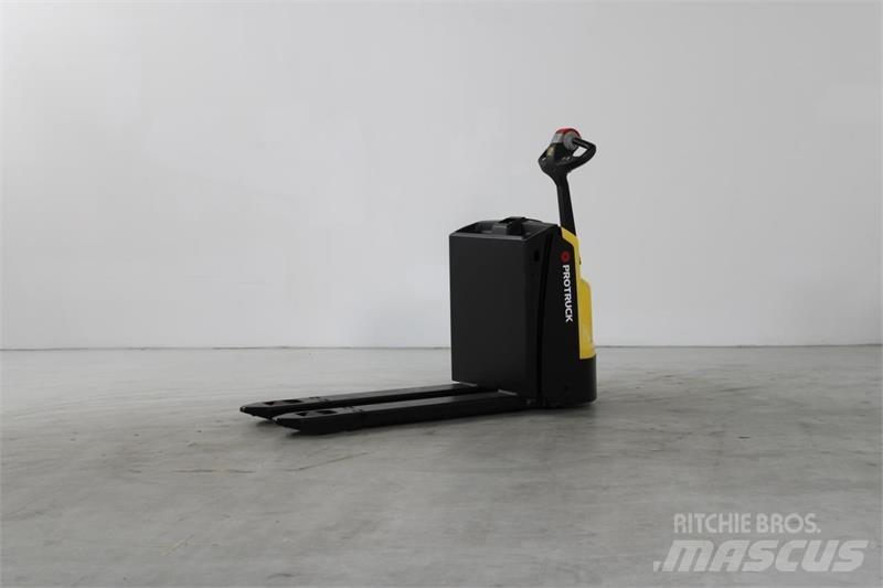 Hyster P1.6 Штабелери