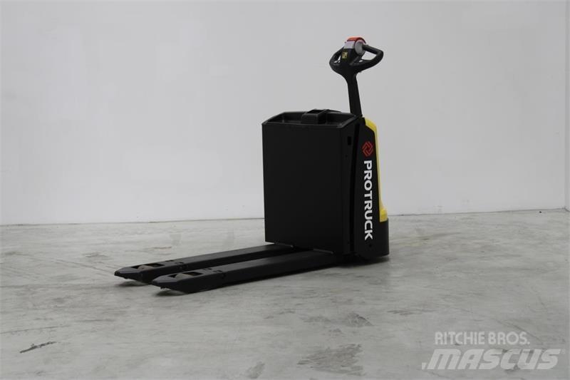 Hyster P1.6 Штабелери