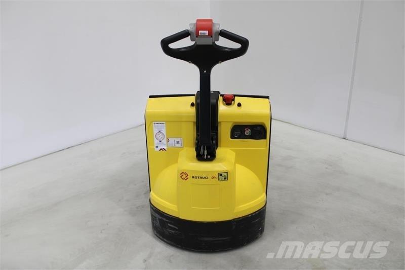 Hyster P1.6 Штабелери