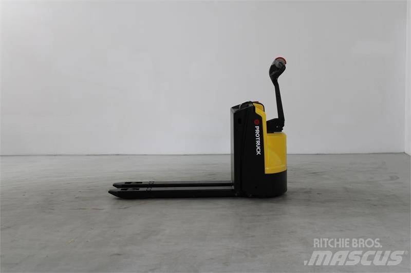 Hyster P1.6 Штабелери