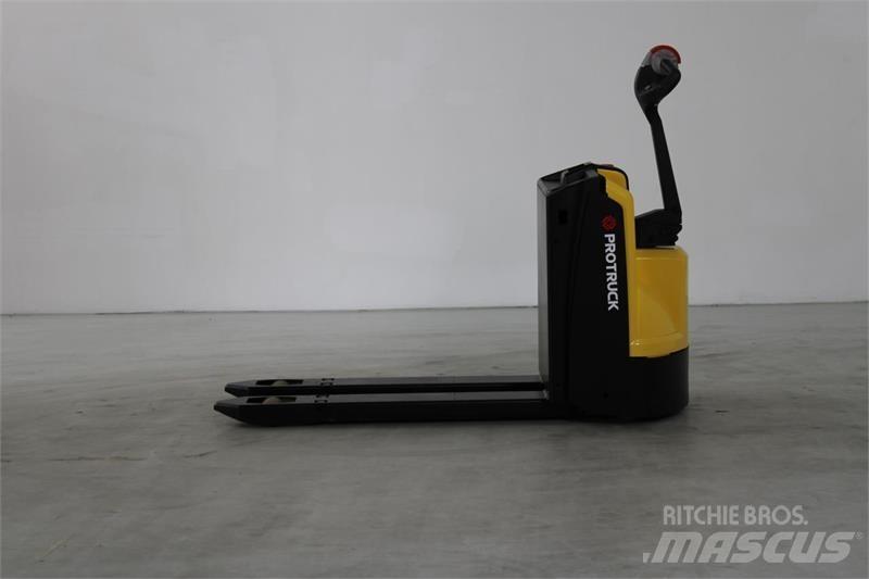 Hyster P1.6 Штабелери