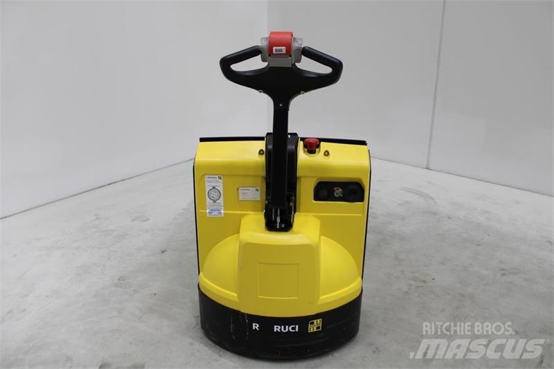 Hyster P1.6 Штабелери