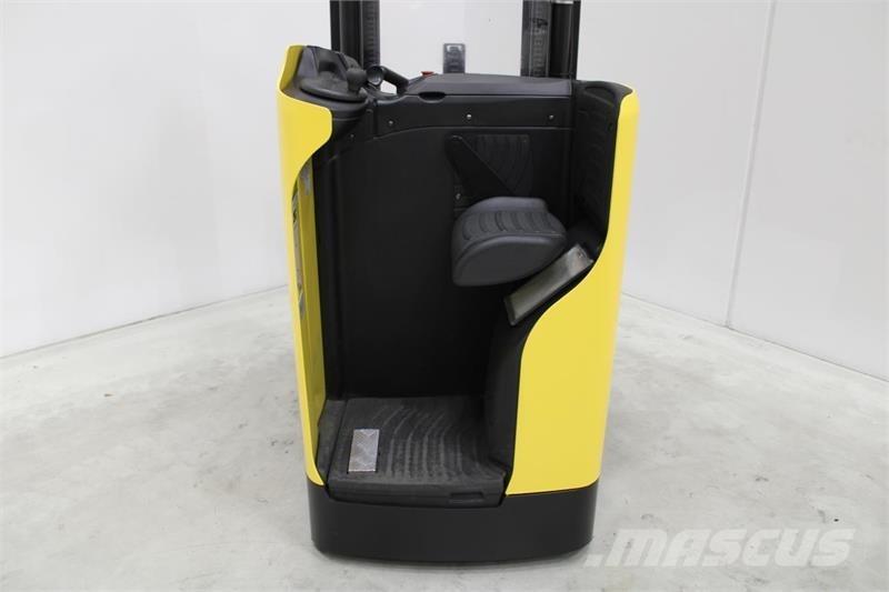Hyster RS1.6 Самохідні електроштабелери
