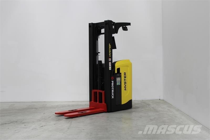 Hyster RS1.6 Самохідні електроштабелери