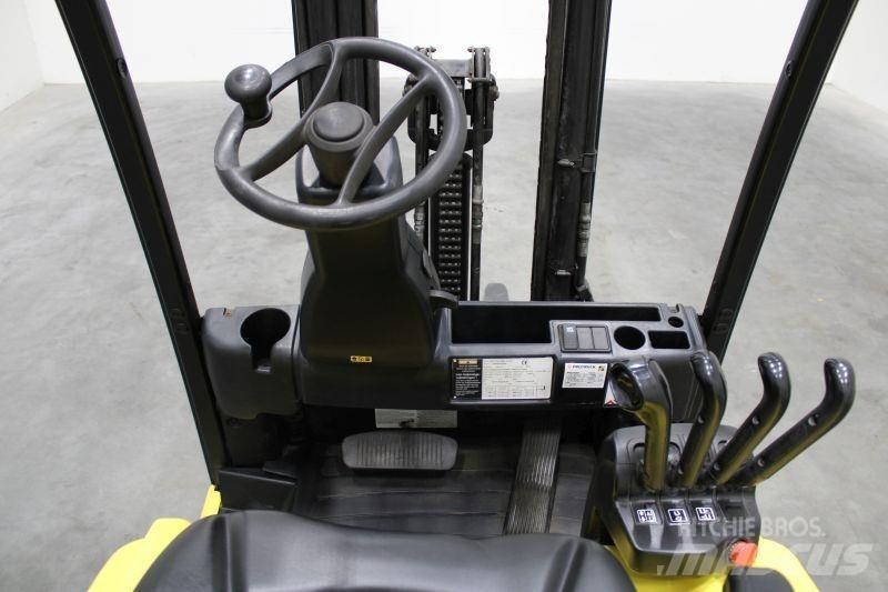 Yale ERP16VF Електронавантажувачі
