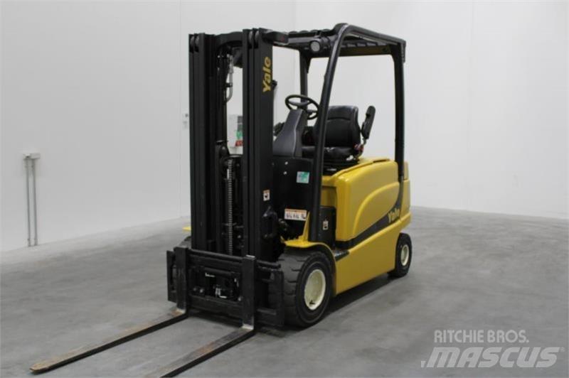 Yale ERP25VL Електронавантажувачі