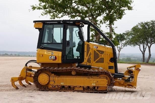 CAT D3 Гусеничні бульдозери