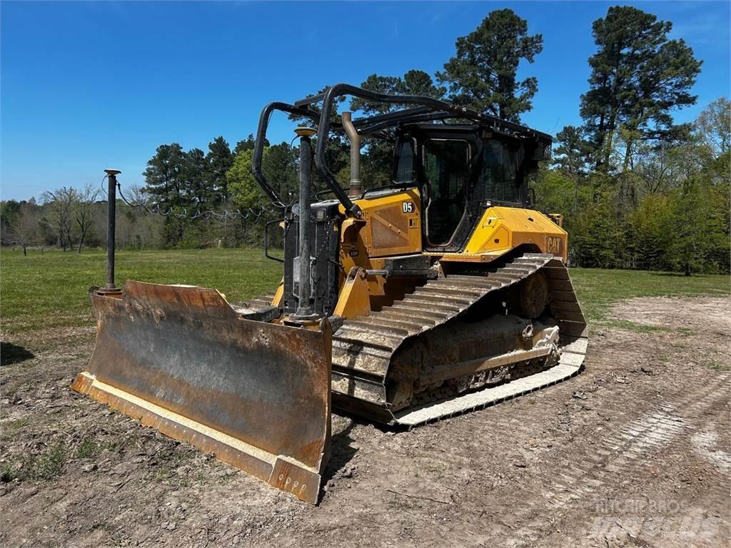 CAT D5 Гусеничні бульдозери