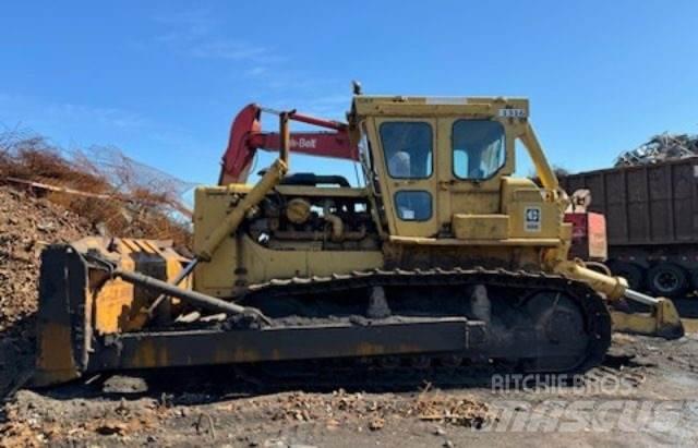 CAT D8 Гусеничні бульдозери
