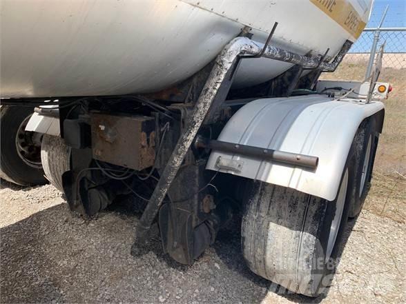 Etnyre STEEL 7,500 Напівпричепи-автоцистерни