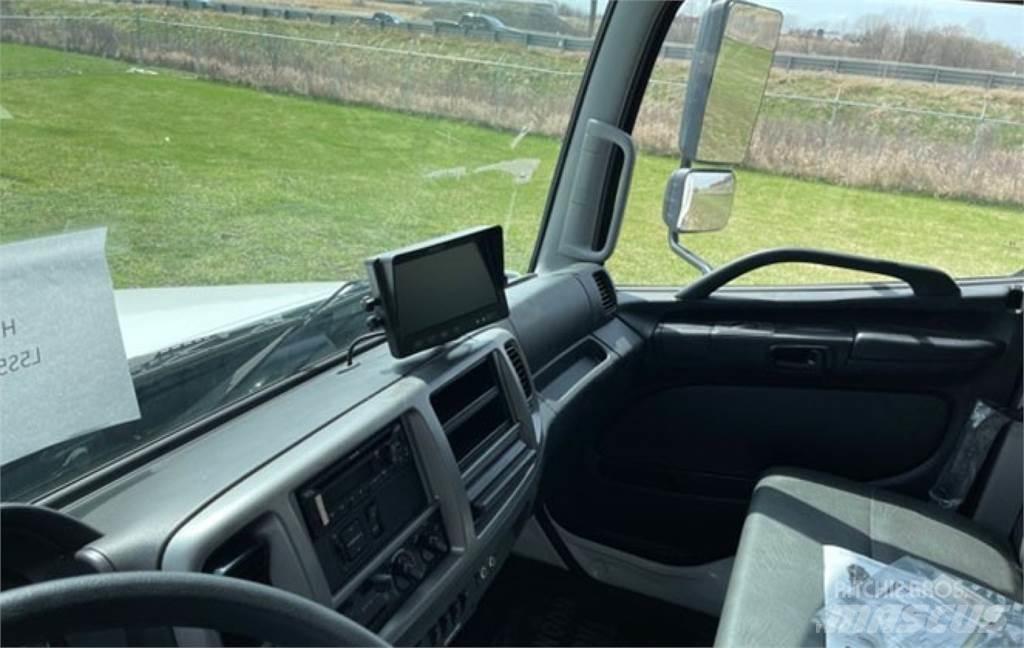Hino L7 Сміттєвози