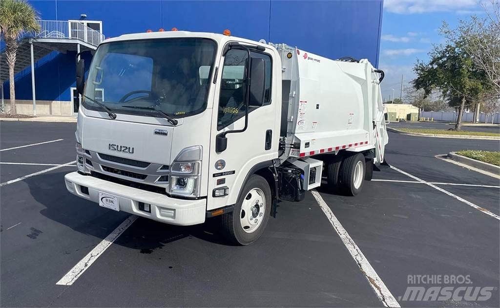 Isuzu NRR Сміттєвози