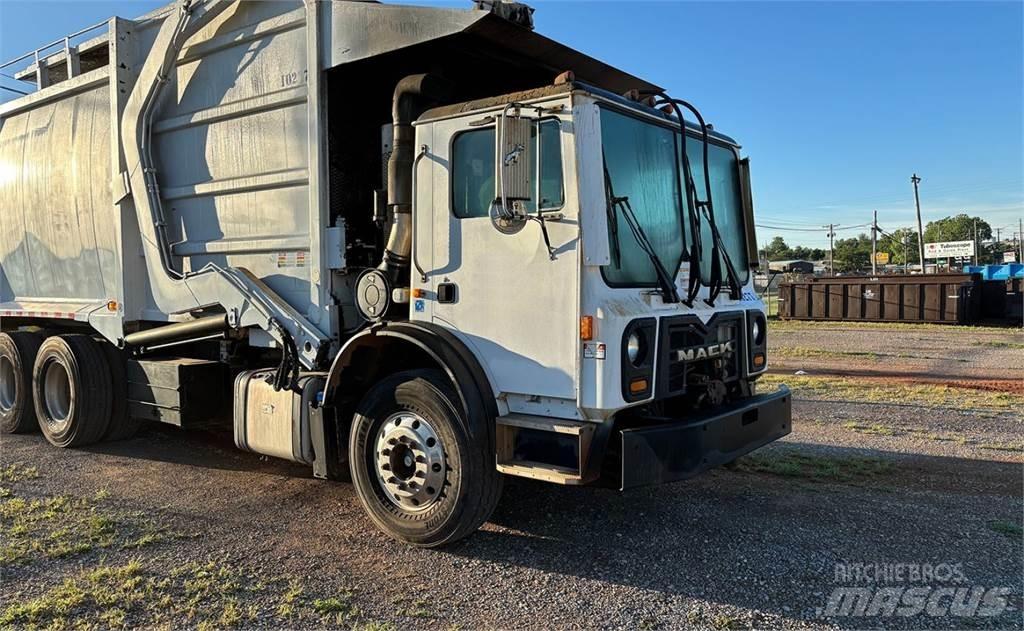 Mack 600 Сміттєвози