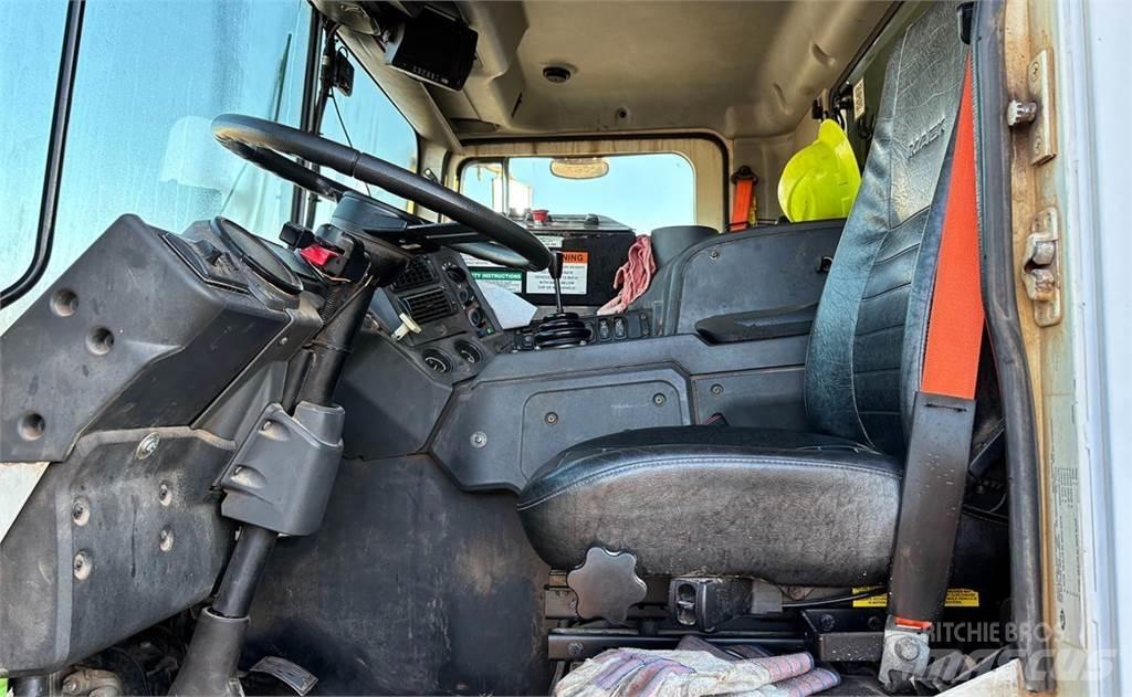 Mack 600 Сміттєвози