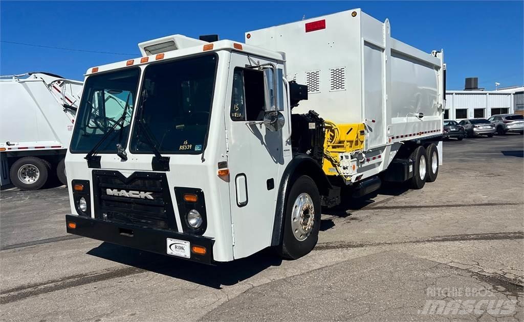 Mack LEU613 Сміттєвози