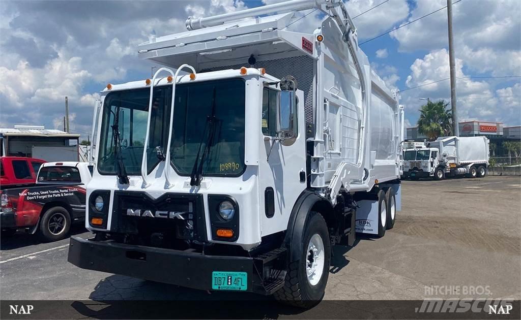 Mack LEU613 Сміттєвози