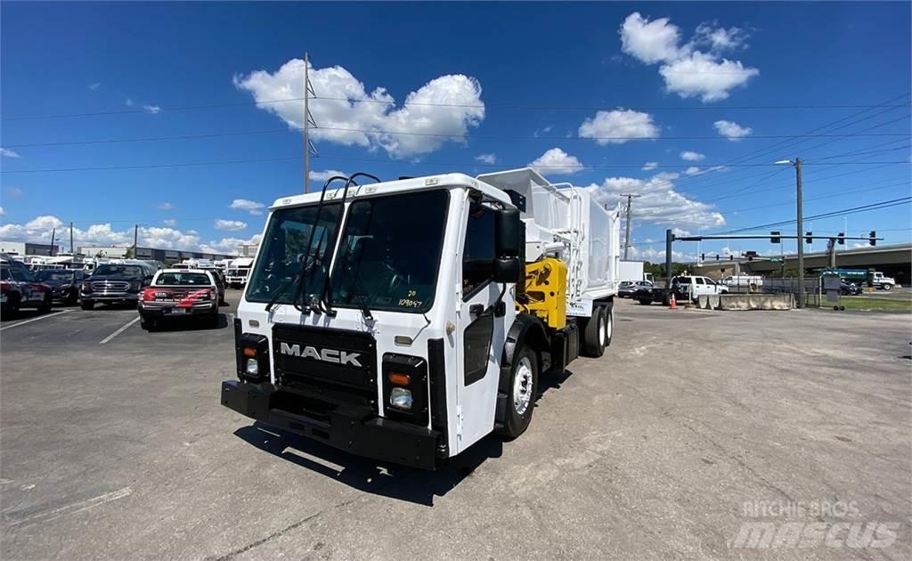 Mack LR613 Сміттєвози