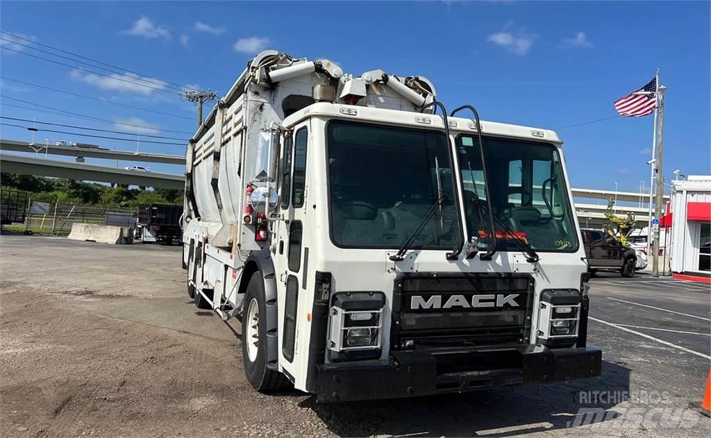 Mack LR613 Сміттєвози