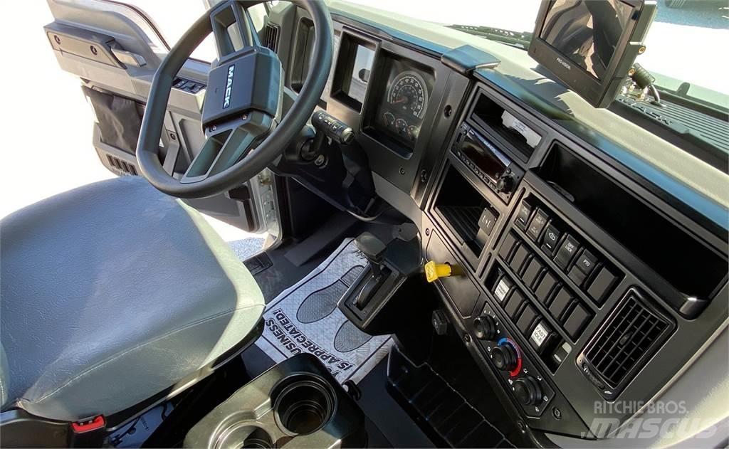 Mack MD6 Сміттєвози