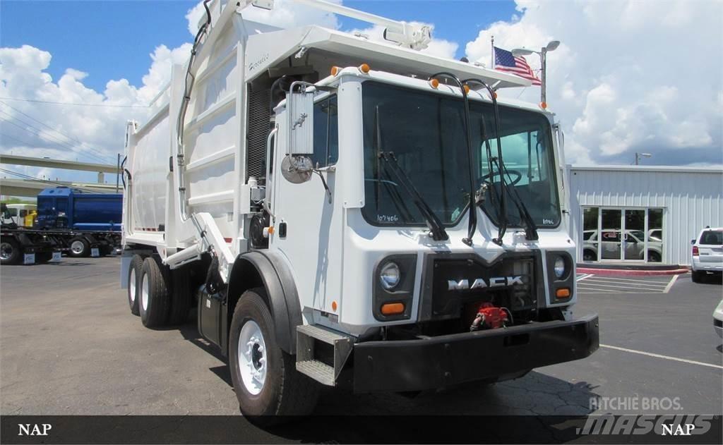 Mack MR688S Сміттєвози