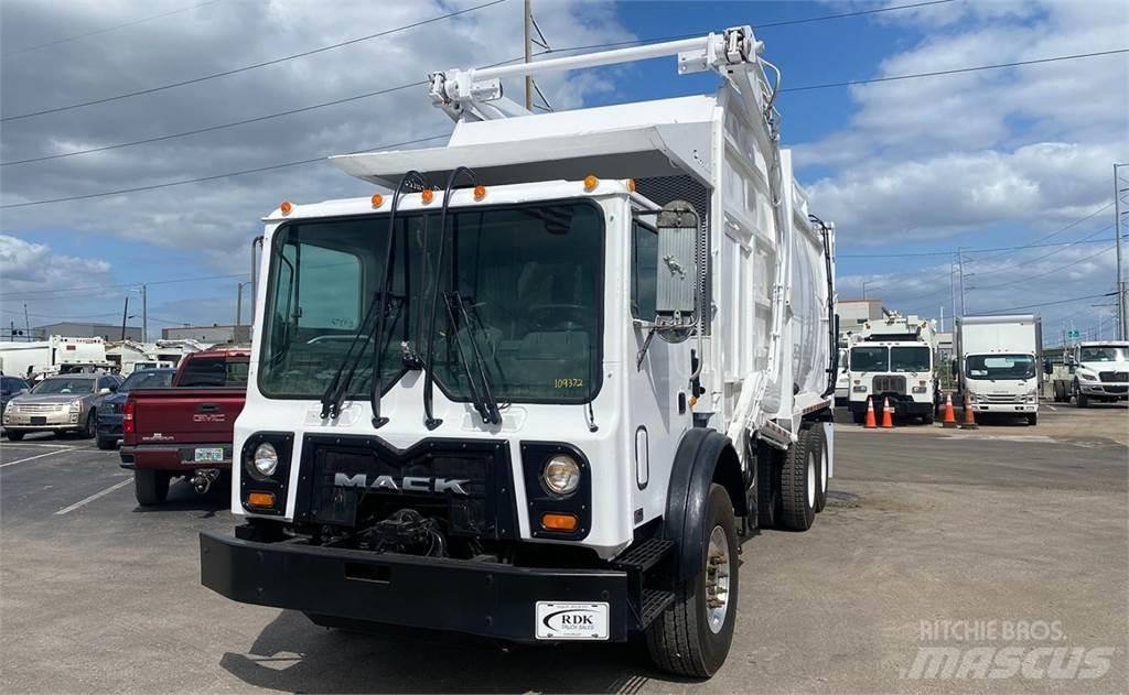 Mack MRU Сміттєвози