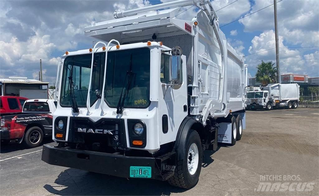 Mack MRU613 Сміттєвози