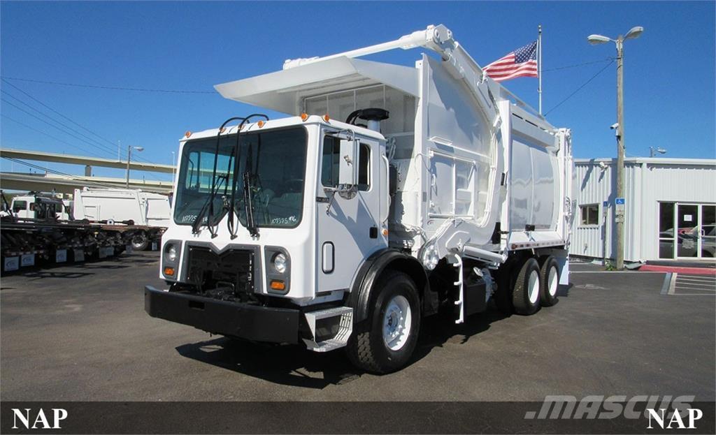 Mack MRU613 Сміттєвози