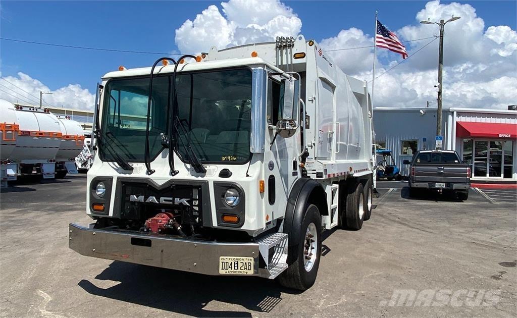 Mack TE64 Вантажівки / спеціальні