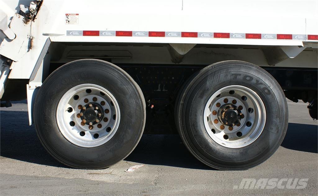 Mack TE64 Сміттєвози