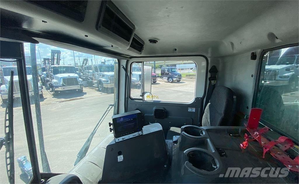 Mack TE64 Вантажівки / спеціальні