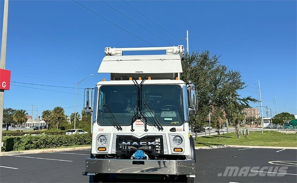 Mack TE64 Сміттєвози