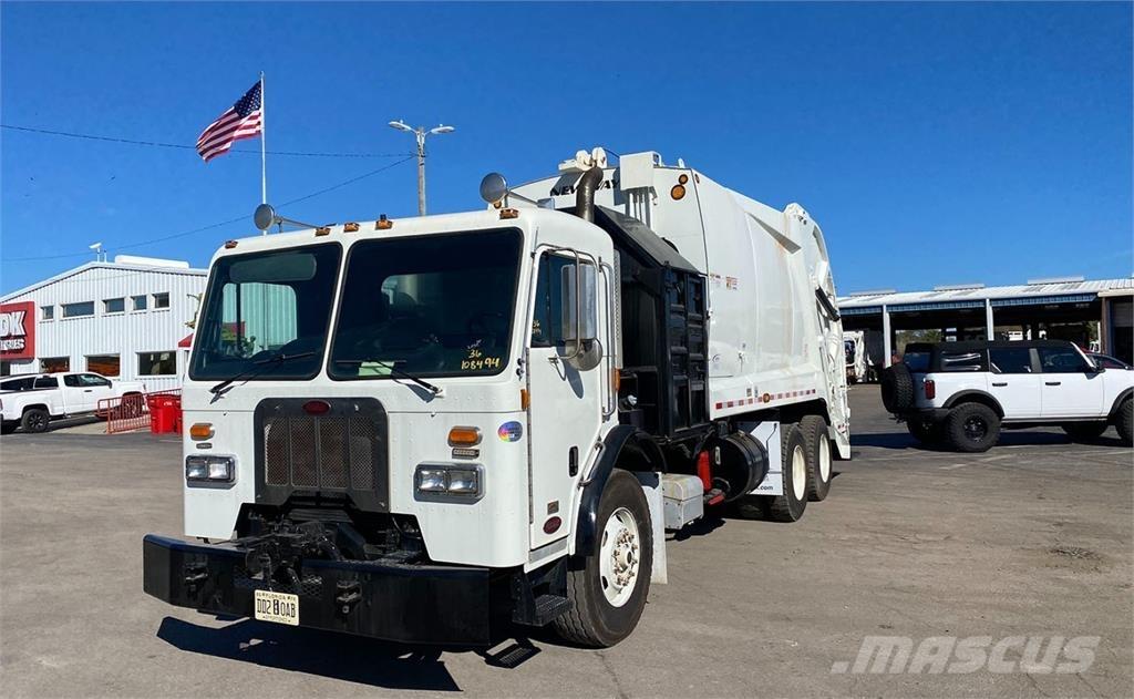 Peterbilt 320 Сміттєвози