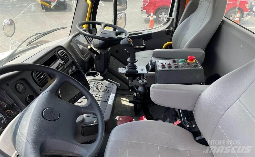 Peterbilt 520 Сміттєвози