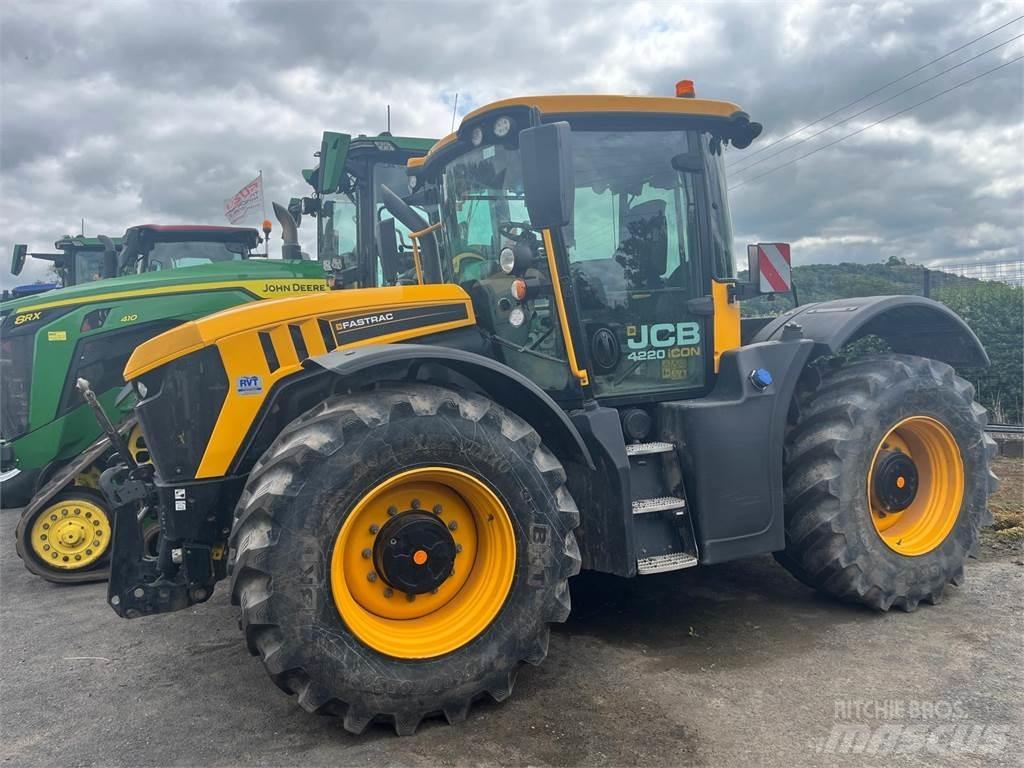 JCB 4220 Інше тваринницьке обладнання