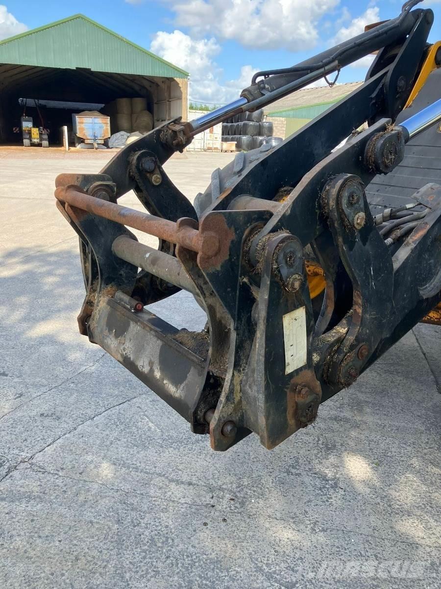 JCB 436 Телескопічний навантажувач