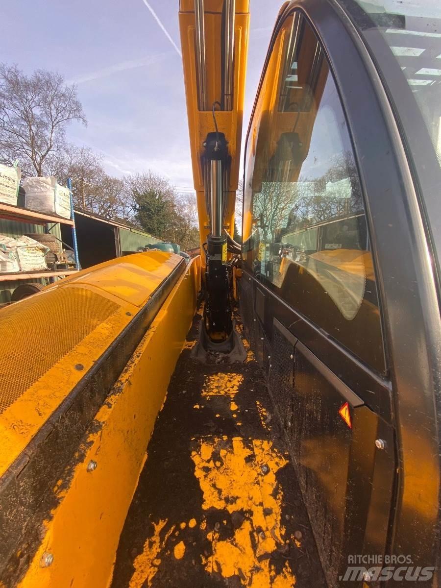 JCB 542-70 Телескопічний навантажувач