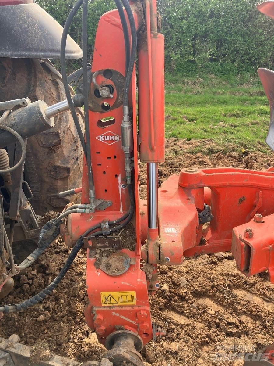 Kuhn MM123 Звичайні плуги