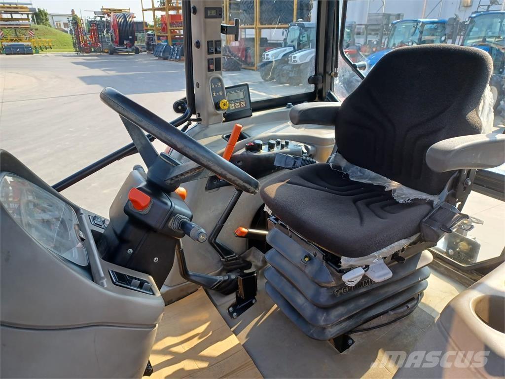 Case IH JXU90 Трактори