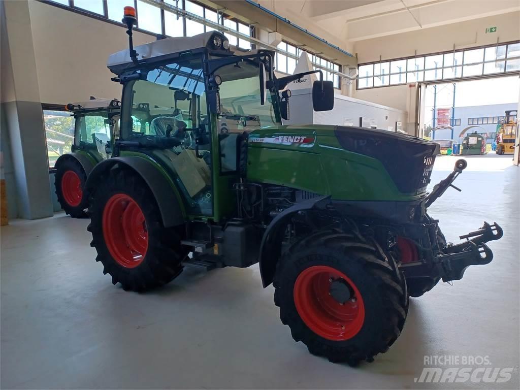 Fendt 211F Трактори