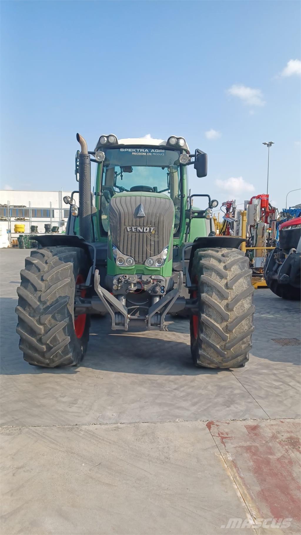 Fendt 828 SCR Трактори