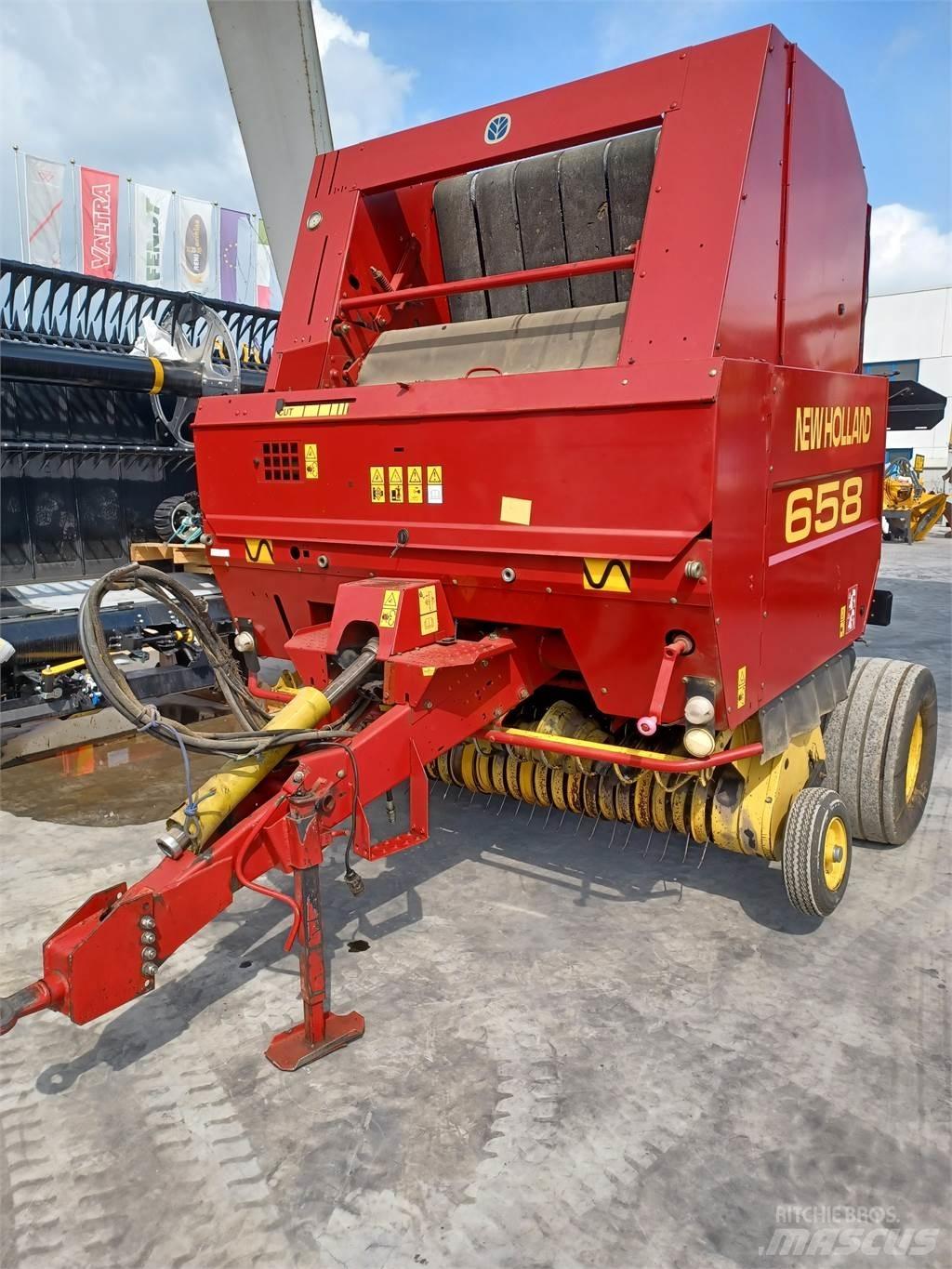 New Holland 658 Рулонні прес-підбирачі