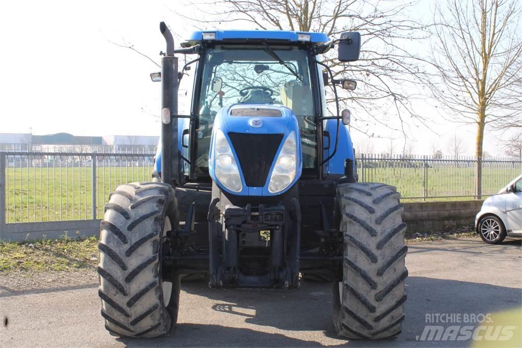New Holland T7030 Трактори