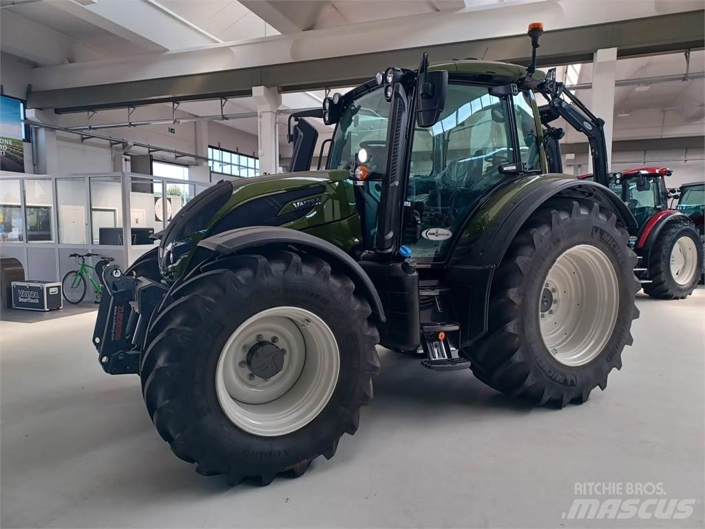 Valtra N175V Трактори