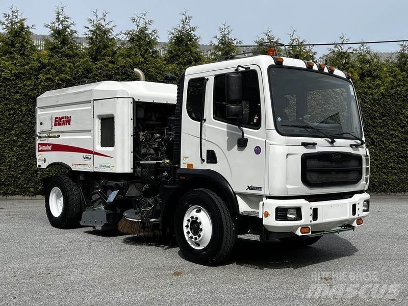 Autocar Xpert Прибиральні машини